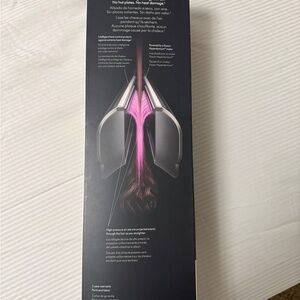 Dyson Hair Styling Tool - Black and Pink
